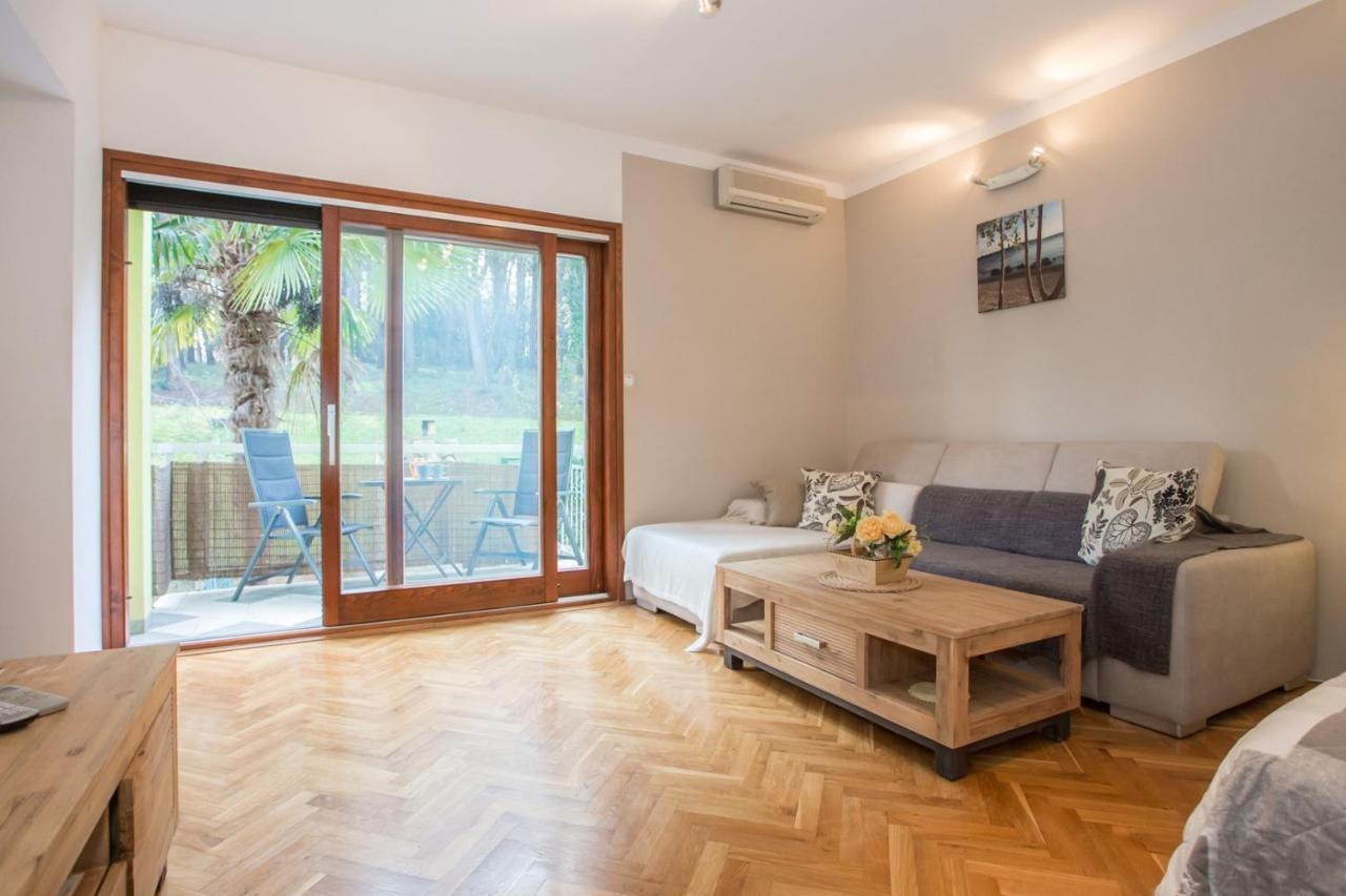 Apartment Mauro Пореч Экстерьер фото