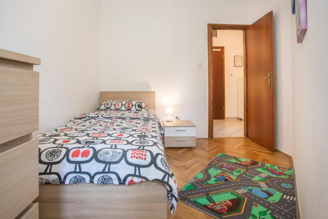 Apartment Mauro Пореч Экстерьер фото