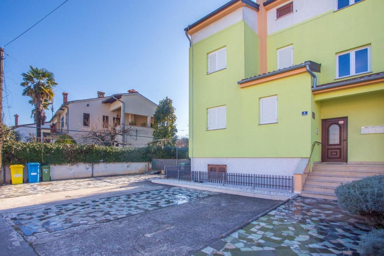 Apartment Mauro Пореч Экстерьер фото